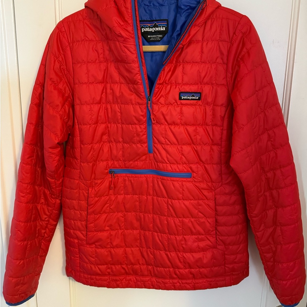 Patagonia Women’s Hooded Nano Puff Jacket/Coat